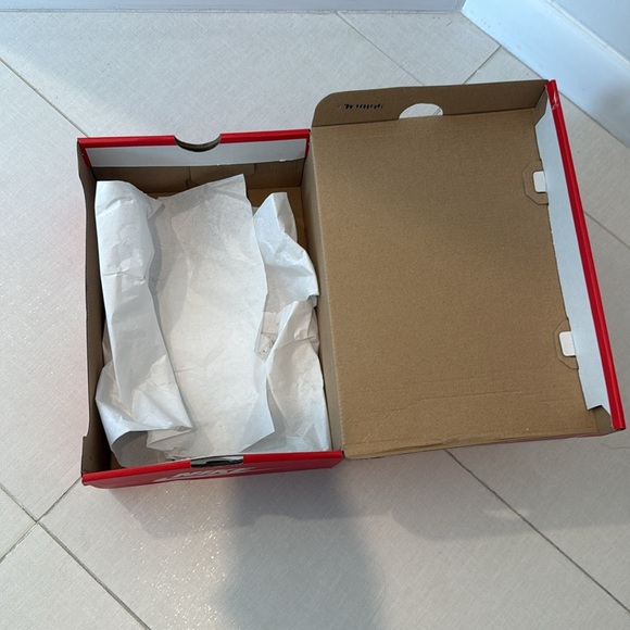 Nike Dunk Low Youth/Big Kids size 7 - Picture 11 of 13